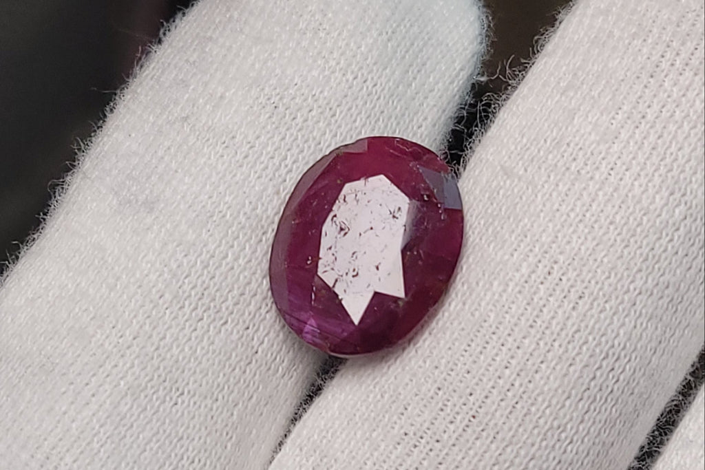 Natural Oval Cut Ruby Gemstone – 15.20 Carats | Africa Origin
