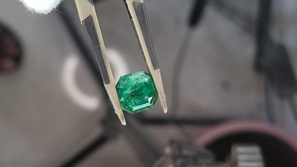 Natural Emerald Cut Swat Emerald Gemstone – 5.00 Carats | Pakistan Origin
