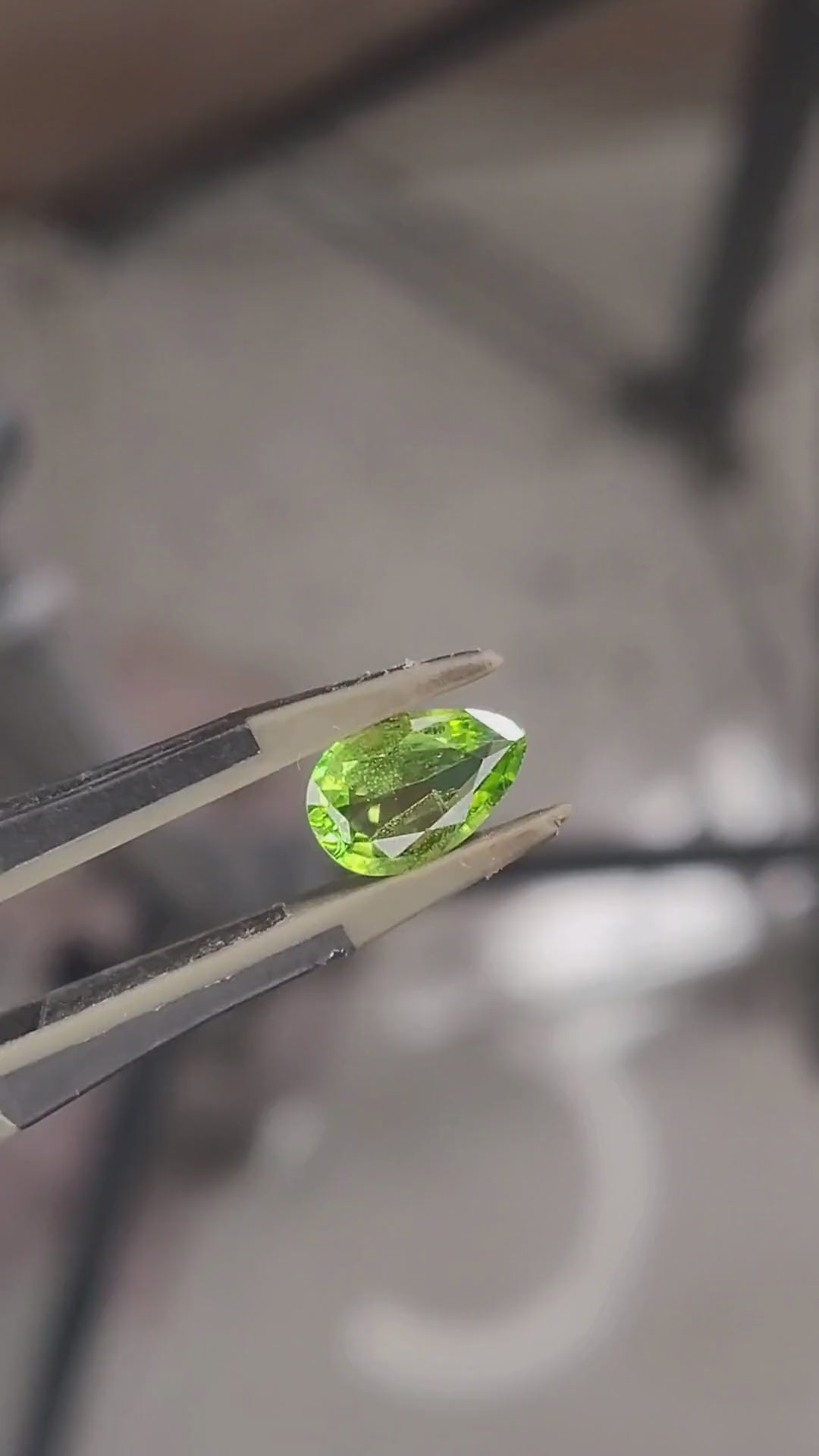 Natural Pear Cut Peridot Gemstone – 1.80 Carats | Pakistan Origin