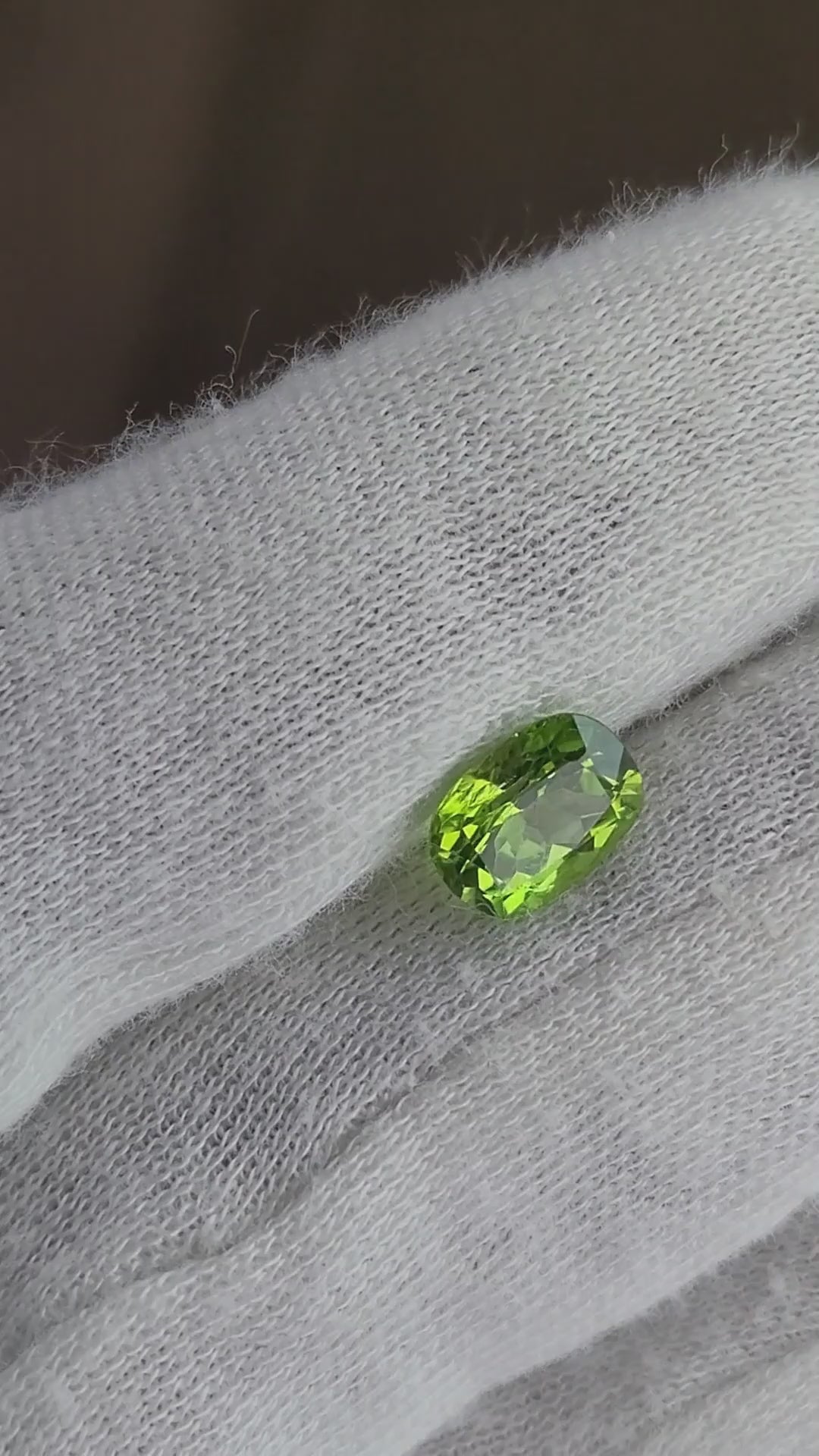 Natural Peridot Cushion Cut Gemstone – 2.50 Carats | Pakistan Origin