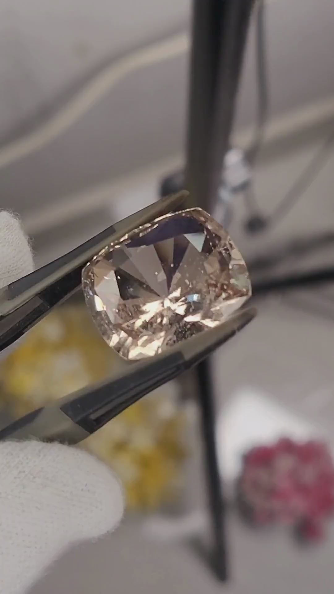 Natural Cushion Cut Topaz Gemstone – 36.05 Carats | Pakistan Origin