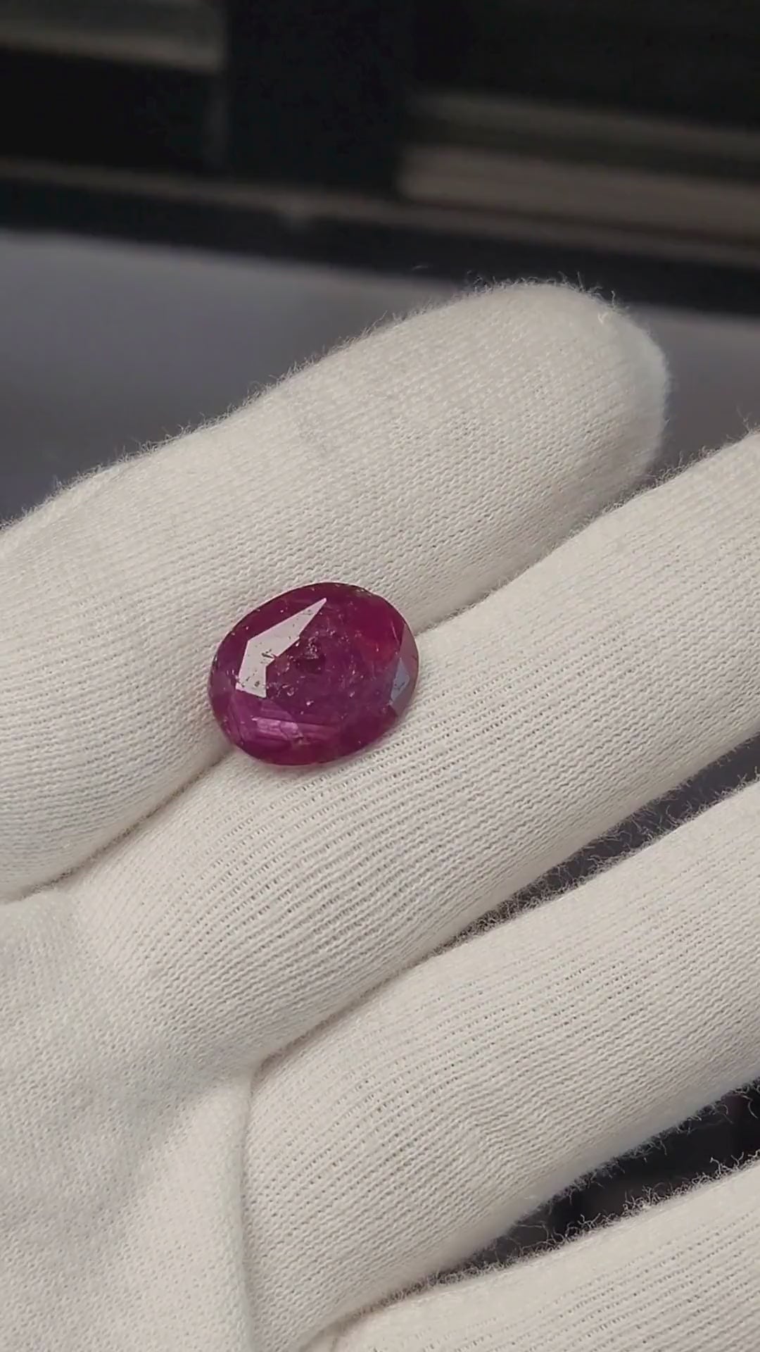 Natural Oval Cut Ruby Gemstone – 15.20 Carats | Africa Origin
