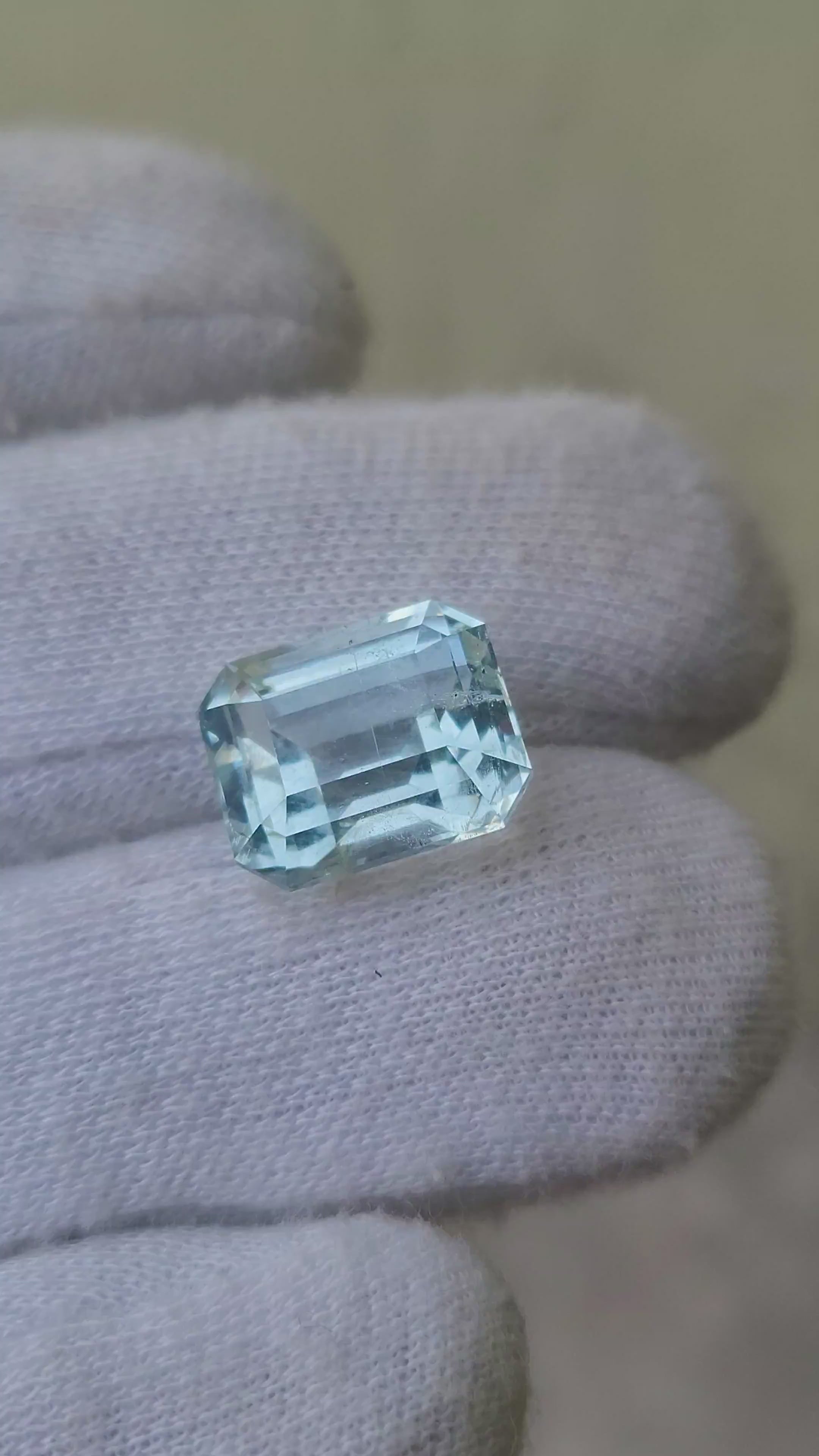 Natural Emerald Cut Aquamarine Gemstone – 10.55 Carats | Pakistan Origin