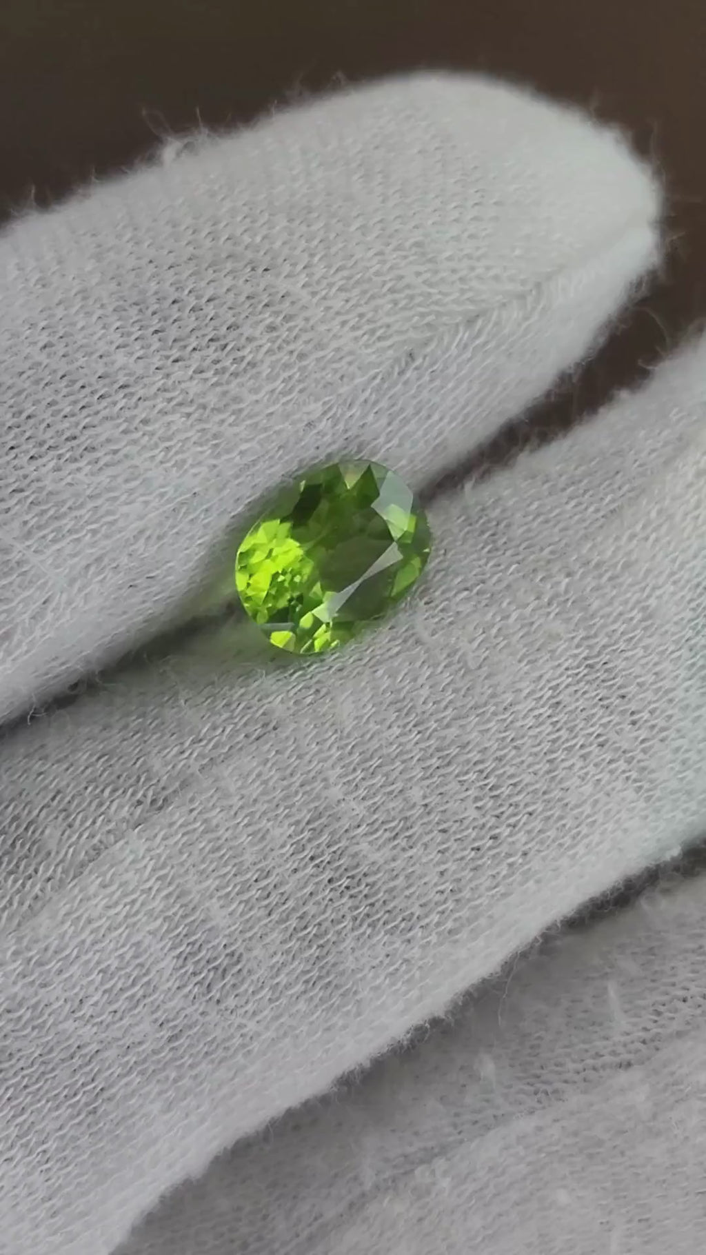 Natural Peridot Cushion Cut Gemstone – 2.50 Carats | Pakistan Origin