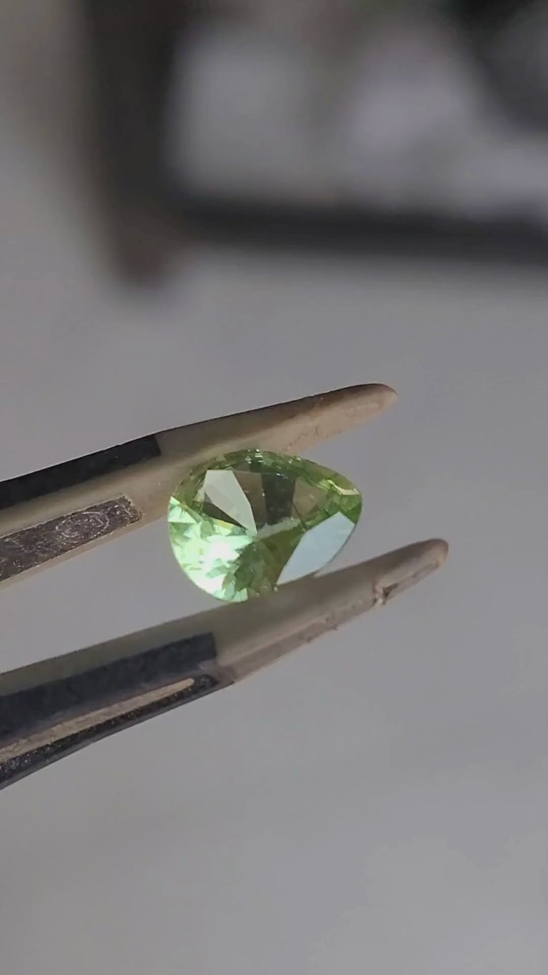 Natural Pear Cut Kohistan Peridot Gemstone – 1.88 Carats | Pakistan Origin