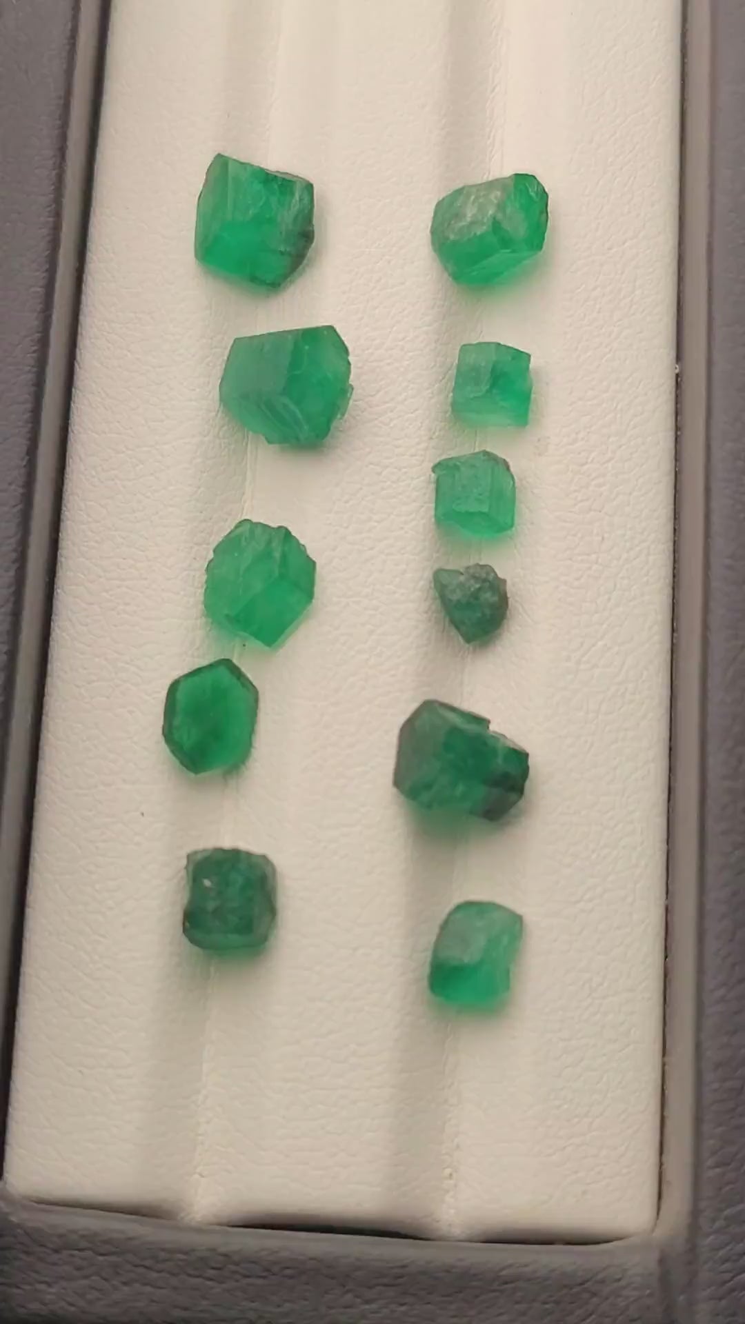 Natural Swat Emerald Rough Lot (11 Pieces) – 11.90 Carats | Pakistan Origin